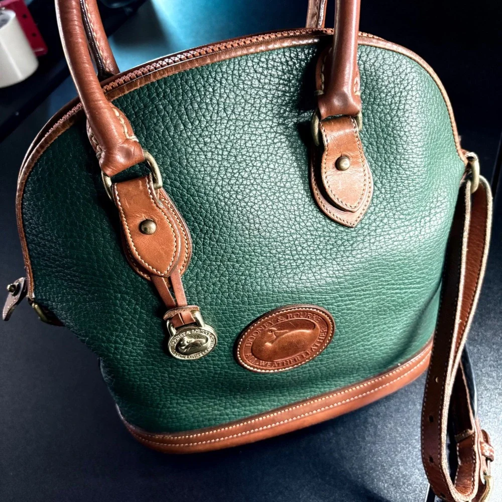 vintage Dooney & Bourke AWL Norfolk bag In green crossbody satchel leather zip